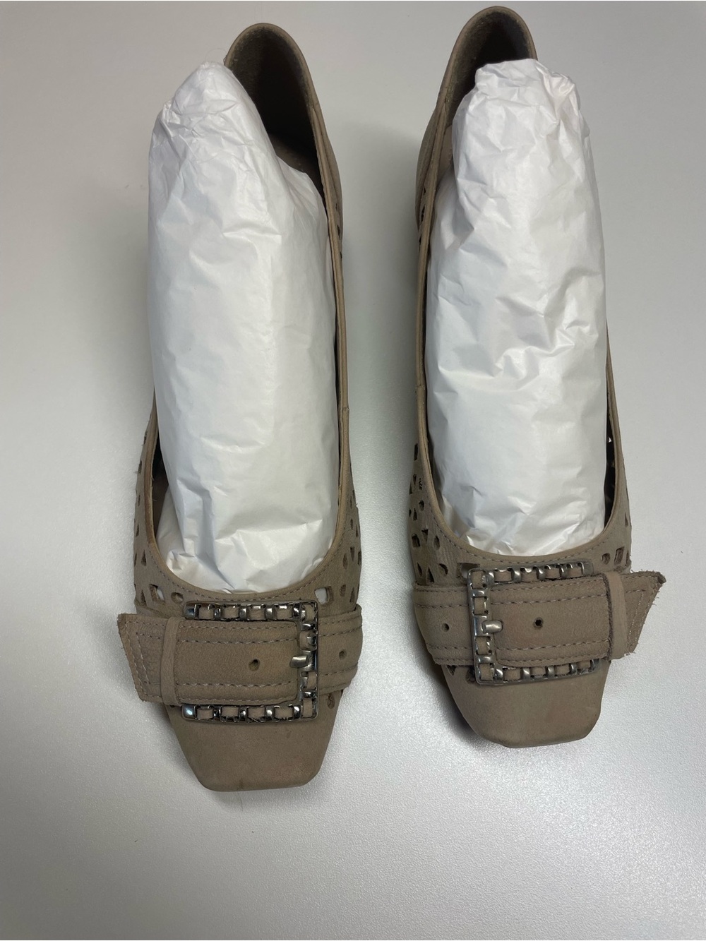 Women’s Taupe Low Hell Buckle Loafers